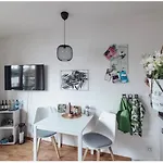 Die Kleine „Louise“ In Der Neustadt Mit Tiefgarage